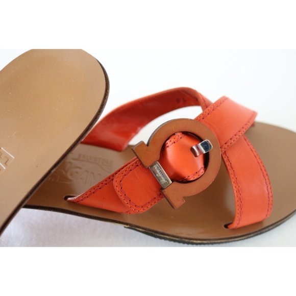 Ferragamo Leather Sandals With Gancini Buckle - Picture 2 of 12